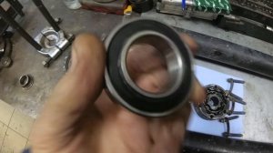 Kia Sportage III замена подвесного подшипника.