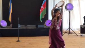 Qaval reqsi Azerbajani dance Def danci Davul dansı Азербайджанский танец с бубном