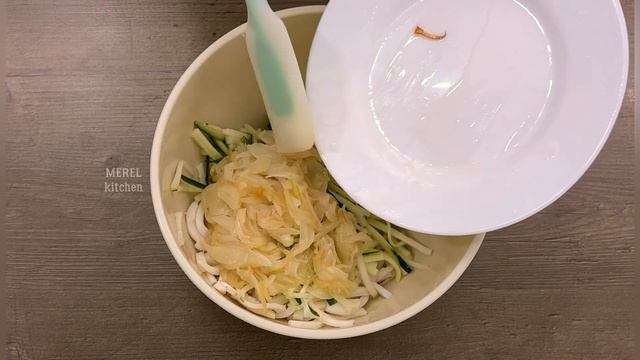 ЛУЧШИЙ салат с КАЛЬМАРОМ в моей жизни! По ВКУСУ ему нет равных!