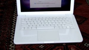 Apple 2010 MacBook Walkaround