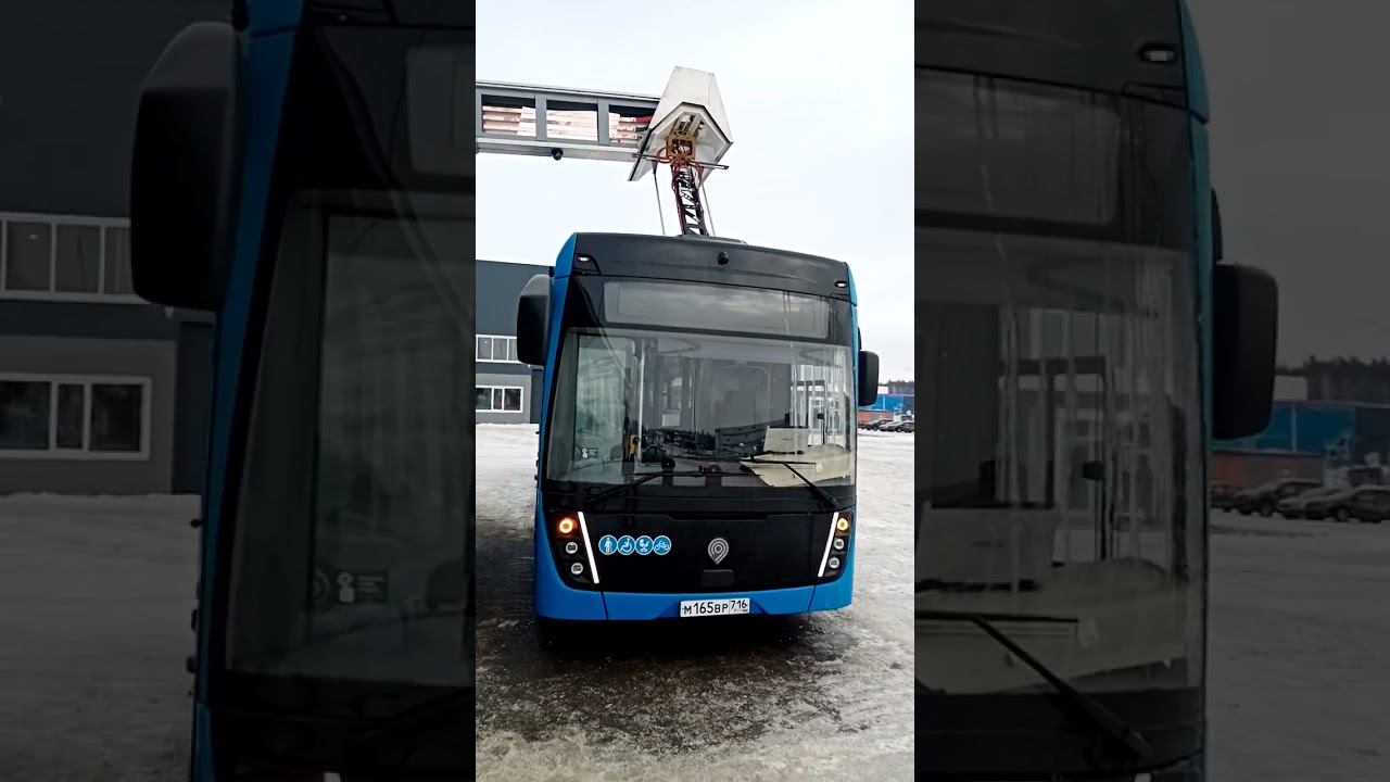 Зарядная станция электробуса КамАЗ-6282 (автобуса на электрической тяге) токосъемник типа пантограф