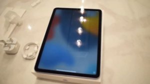 Unboxing 10.9 “ iPad Air Wi-fi 2022/256GB Purple 5th Generation