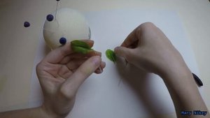Веточка с ягодами черники из полимерной глины. Мастер класс по холодному фарфору.