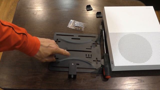 Крепление на стену для Xbox или Sony PlayStation смотреть онлайн