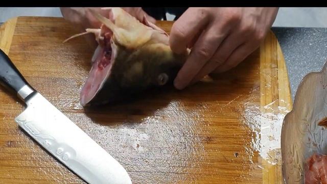 ЖАРЕНЫЙ КАРП С ХРУСТЯЩЕЙ КОРОЧКОЙ. КАК ПОЖАРИТЬ РЫБУ. смотреть онлайн