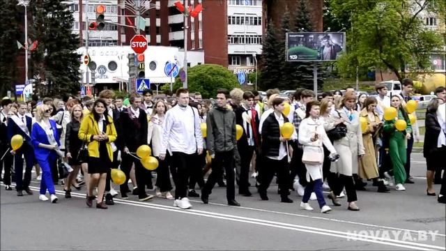 Шествие выпускников-2022 по главной улице Новополоцка. #Новополоцк #выпускник2022 смотреть онлайн