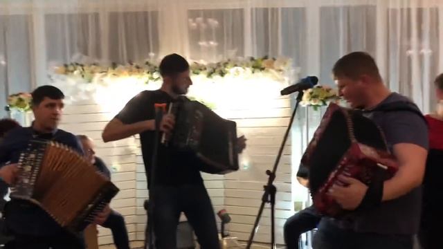 Сектор газа на гармони Симонов А Саня Болт и многие другие