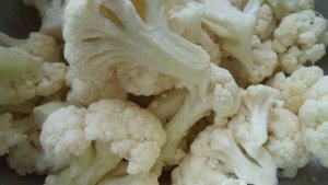 Замороженная цветная капуста на сковороде