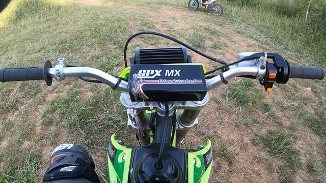 Покатушки на MotoLand xr 250 по карьеру смотреть онлайн