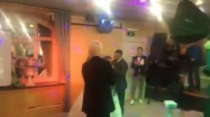 ПОЗДРАВЛЕНИЕ СЫНА С ДНЁМ СВАДЬБЫ. ПЕСНЯ МАМЕ. САМОЕ ТРОГАТЕЛЬНОЕ ВИДЕО. ВСЕ В СЛЕЗАХ.