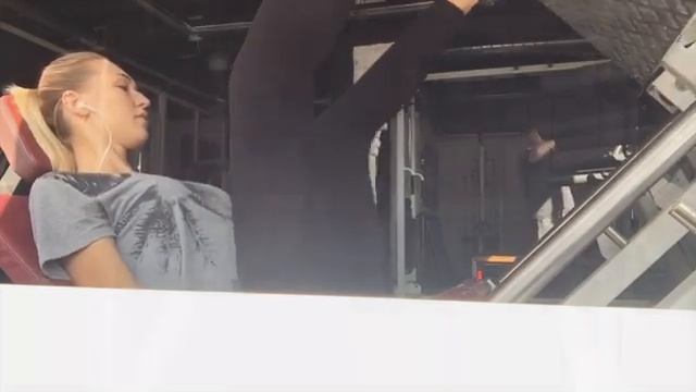 Тренировка/Упражнения для попы/Как накачать попу/ Тренировка в зале смотреть онлайн