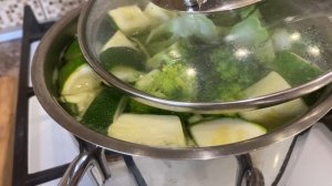 Суп - пюре из брокколи и кабачка