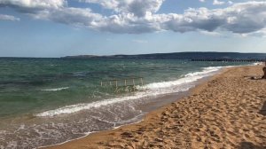 По Крыму пешком. Пляж в Орджо. Чудеса в дельфинарии. Оттуда по Золотому пляжу в Феодосию