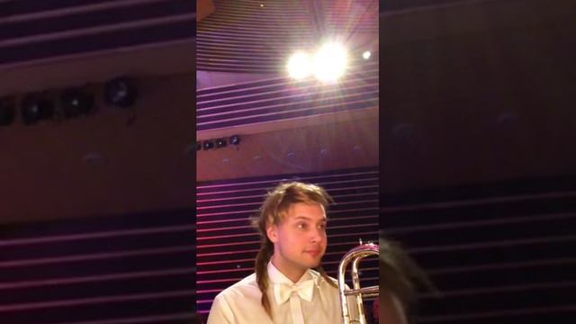 Trombone Camera Trepak смотреть онлайн