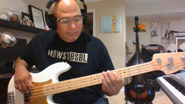 Practice video Fender P bass USA gold смотреть онлайн