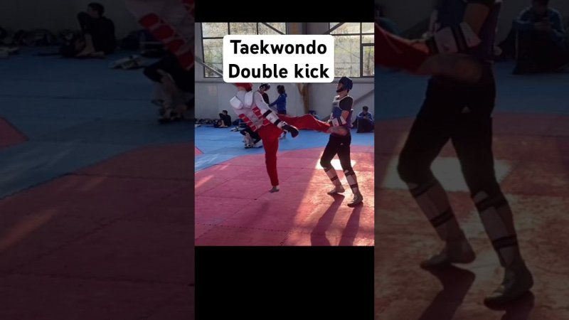 Anton Kotkov Double kick #тхэквондо #taekwondo #ударыногами #спарринг #taekwondofight #taekwondokick