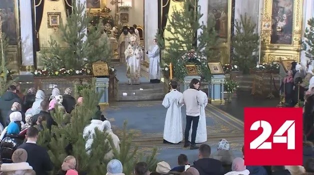 Главное богослужение Татарстана прошло в соборе Казанской иконы Божией Матери - Россия 24