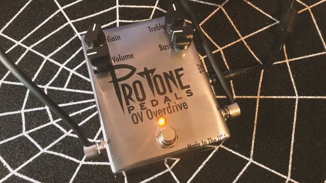 Pro Tone Pedals OV Overdrive pedal demo Featuring the Fender SuperSonic Bass Amp смотреть онлайн