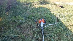 stihl fs 490C прёт без щитка по тяжёлой траве )).