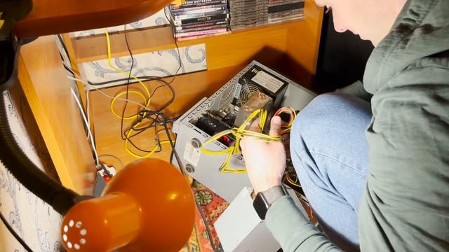 Ремонт Пк у клиента дома. Рисковал быть съеденным собаками. В поломке виноват ТверьЭнерго? смотреть онлайн