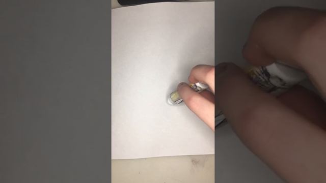 Открыла замазку. Что внутри??? смотреть онлайн