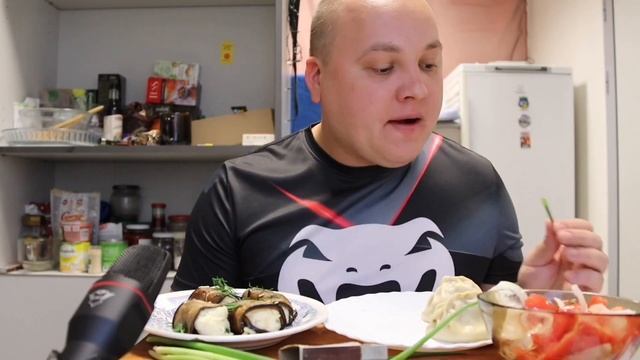 МАНТЫ С ГОВЯДИНОЙ СОТЕ С СЫРОМ СОЛЯНКА ЭСКИМО