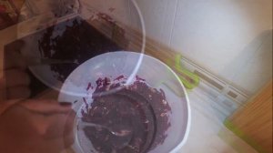 Салат из свёклы с тыквенными семечками.