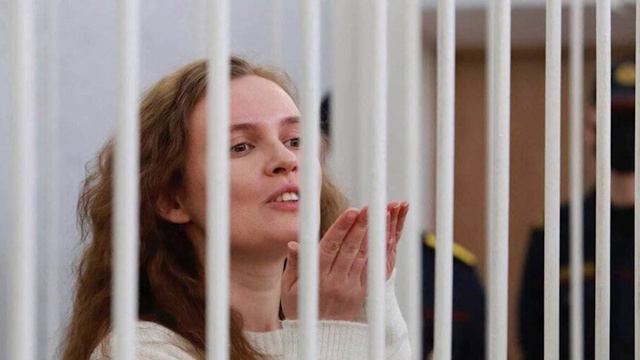 Бросить оружие! Сорвать погоны – Лукашенко в диком шоке. Началось, он проиграл в этой “войне” смотреть онлайн