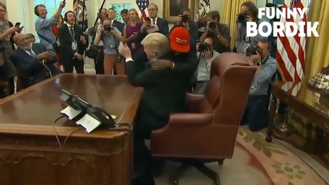 ЗАСМЕЯЛСЯ - ПРОИГРАЛ l ПОПРОБУЙ НЕ ЗАСМЕЯТЬСЯ l ЛУЧШИЕ ПРИКОЛЫ 2018 ТЕСТ НА ПСИХИКУ смотреть онлайн