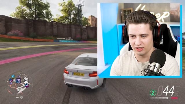 ПРО притворяется НОВИЧКОМ на ОНЛАЙН УРОКЕ с РУЛЕМ! - РЕАКЦИЯ ТРЕНЕРА НА ВИДЕО по FH 4! смотреть онлайн