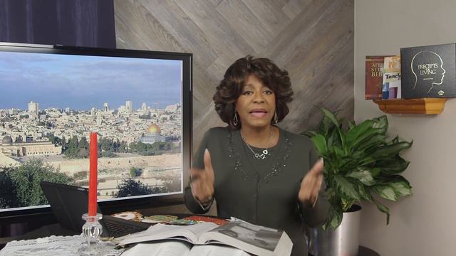 April 5th, 2020: God's Just Servant Isaiah 42:1-9 — Sunday School Made Simple смотреть онлайн