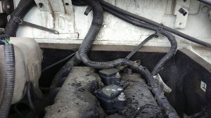 Заливает 3 свечу