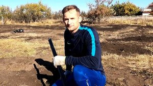 Как сделать разметку фундамента на участке? Копка земли под столбчатый фундамент