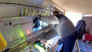 ОБЗОР АВТОДОМА. Автодом своими руками Mercedes 308d почтовик. Vanlife. Венлайф.