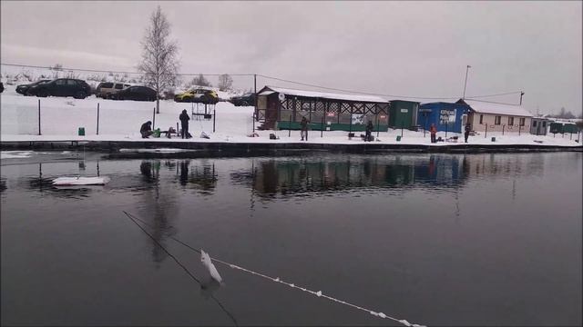 Рыба клюет на все!!!Клевое Место д.Савельево смотреть онлайн