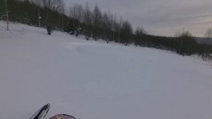 Стелс капитан в глубоком снегу, квадрокоптер, горники.