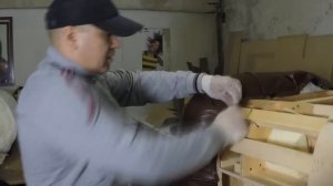 Кресло Chesterfield демонтаж каретной стяжки.