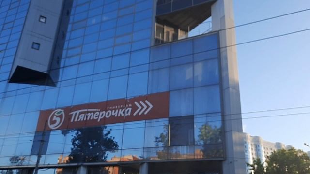 Самарский "Дом-утюг" как типа в Питере узкое здание с острым углом на перекрёстке пяти углов