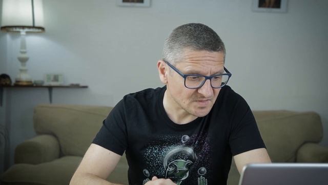 Чем философ отличается от не философов? Первое отличие.