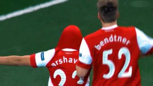 Аршавин забивает гол Барселоне / Arshavin scores a goal for Barcelona