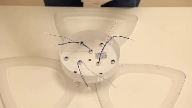 Сборка светодиодной люстры, подключение рожков к блоку питания смотреть онлайн