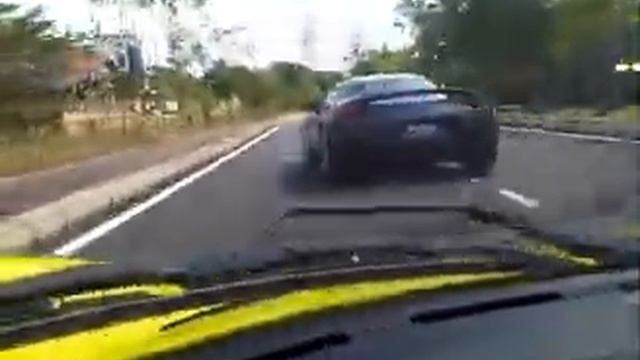 exige s vs evora.3GP смотреть онлайн