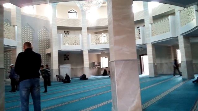 Перед Саляту-ль-'Аср в мечети Майкопа смотреть онлайн