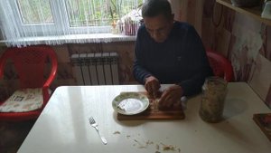 сало под вакуумом простояло два месяца ,смотрим что получилось