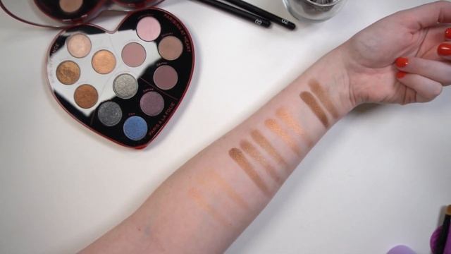 Emily in Paris x Lancôme Palette | Live Brush Swatches смотреть онлайн