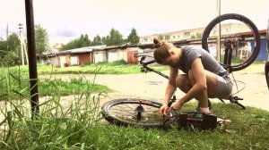 Как самостоятельно поменять камеру на велосипеде