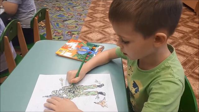 рабочие моменты подготовки к Дню защитника Отечества смотреть онлайн