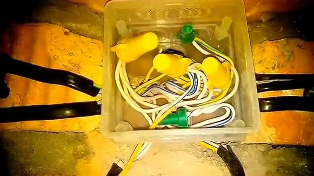 Типичные ошибки при распайке распределительной или ответвительной коробки.