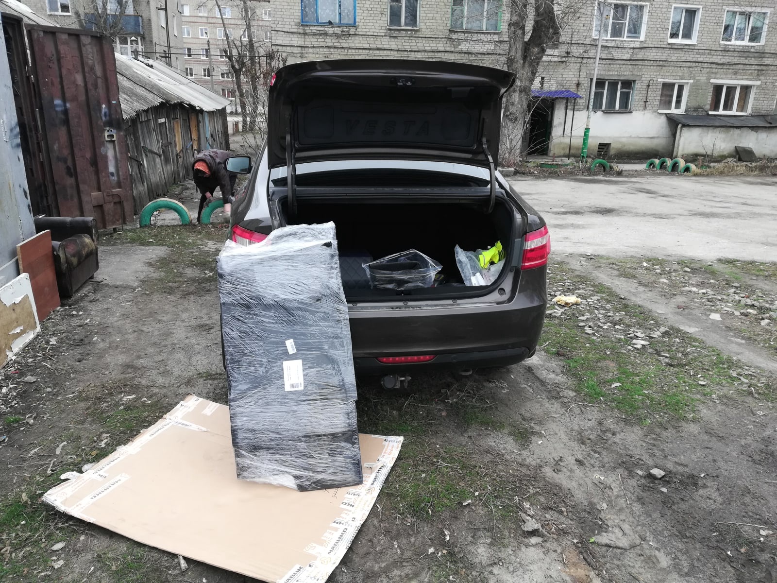 Фальшпол-органайзер на Лада Веста седан. смотреть онлайн