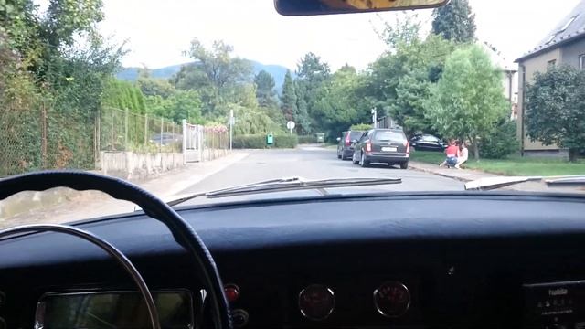 Tatra 603-2 B5 Maraton de la Route 1966 - Bohuslav Stiborek na sedadle spolujezdce. смотреть онлайн